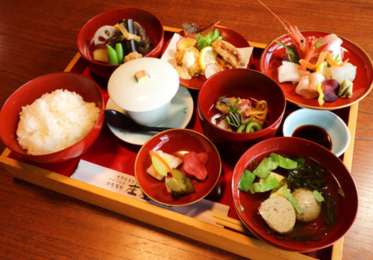11:00 昼食（大谷地区）